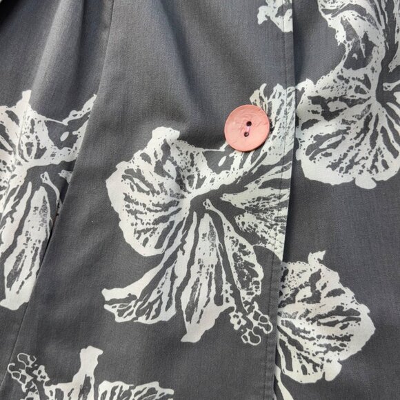 3 Sisters Women Gray Off White Floral‎ Pink Large Button Closure Jacket Sz Small - Picture 4 of 9